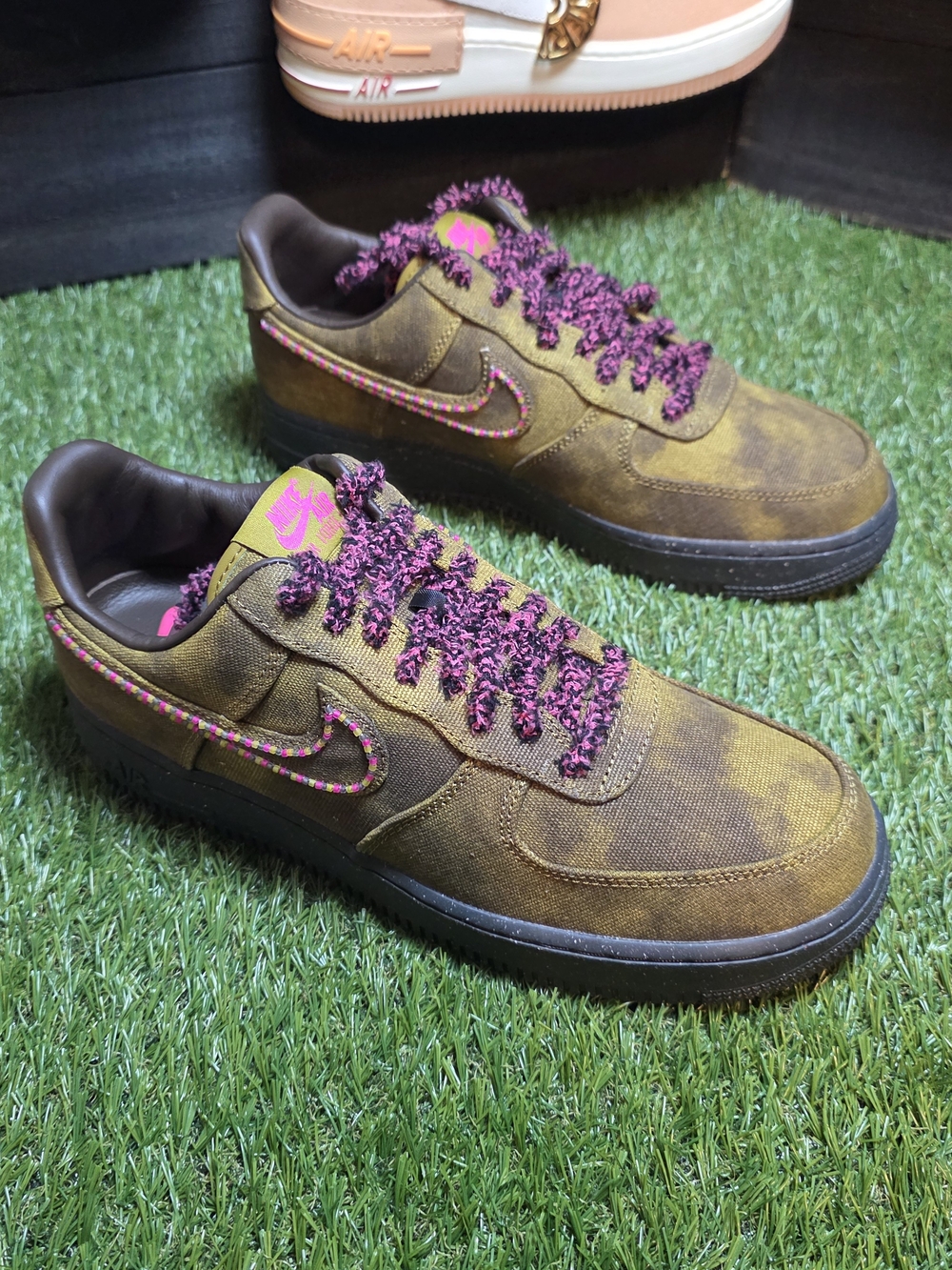 Nike 9.5 Men’s Air Force 1 Boucle QS Sneakers - Desert Moss with Pink Accents